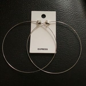 Express Hoop earrings
